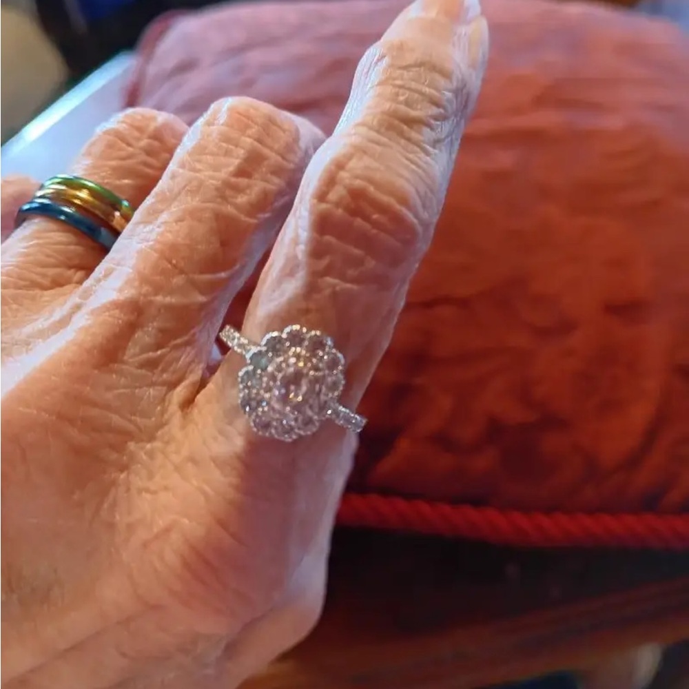 🆕 Beautiful Pink Moissanite Gemstone and Silver Engagement Band Ring - SIZE 7 - Picture 16 of 17